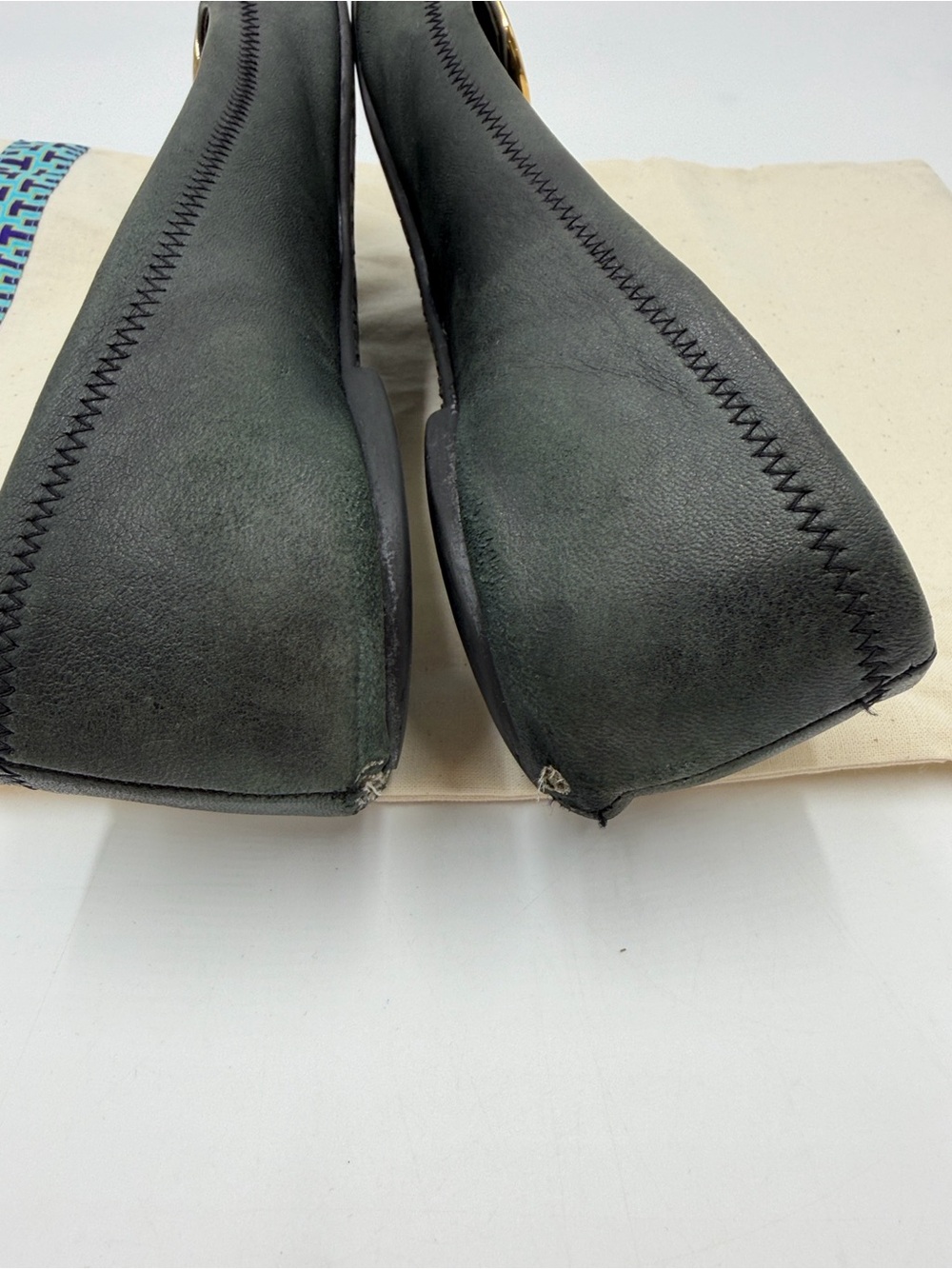 Tory Burch Black Leather Logo Medallion Ballet Flats - Picture 5 of 7
